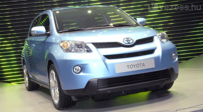 A RAV4-nél kisebb