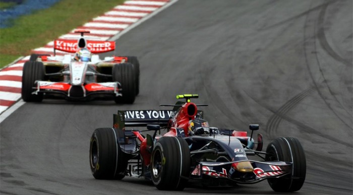 A Toro Rosso lepénzelné a riválist 6 | Vezess Fizetnének, ha békén hagyják őket