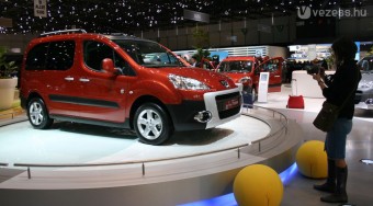 Az Audi ellen megy a Peugeot