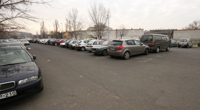 Őrzésről szó sincs, de ez van