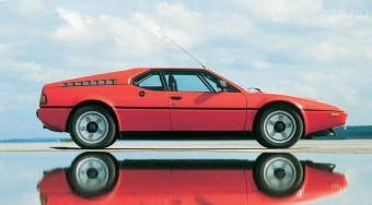 Szupersportkocsi a BMW-től