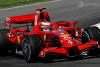 Hamilton a leggyorsabb Sepangban 19