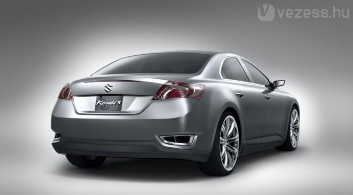 BMW-s a Suzuki új nagyautója 7