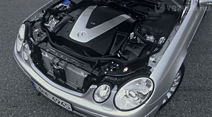 A Mercedes a hathengerest is kisebbre cseréli