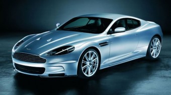 Összetörték James Bond autóját