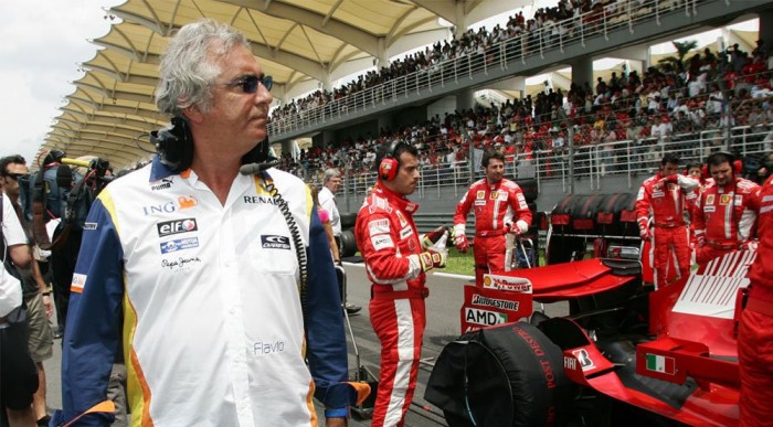 A Renault a dobogóra hajt? 6 | Vezess Briatore nagyban gondolkodik