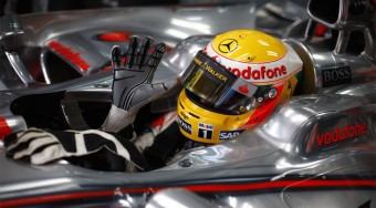 Hamilton nyomás alatt