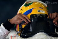 F1: Hamilton összetörte a McLarent 33