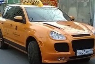 Porsche taxi Moszkvában 2