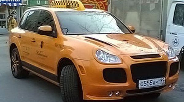 Porsche taxi Moszkvában 1