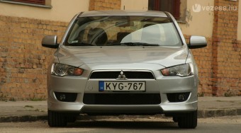Mitsubishi Lancer: Korunk hőse