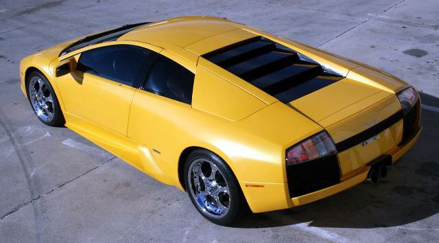 16857_149802_1000x700.jpg | Vezess | Vezess A hölgy utólag sportkipufogót szereltetett fel