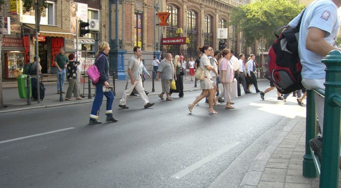 Sok balesetet okoznak a gyalogosok