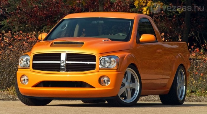 Műszaki csemegékkel csábít a Chrysler