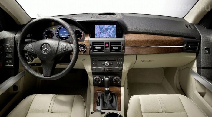 Kész a Merci legkisebb terepjárója 7 | Vezess Kész a Merci legkisebb terepjárója 7