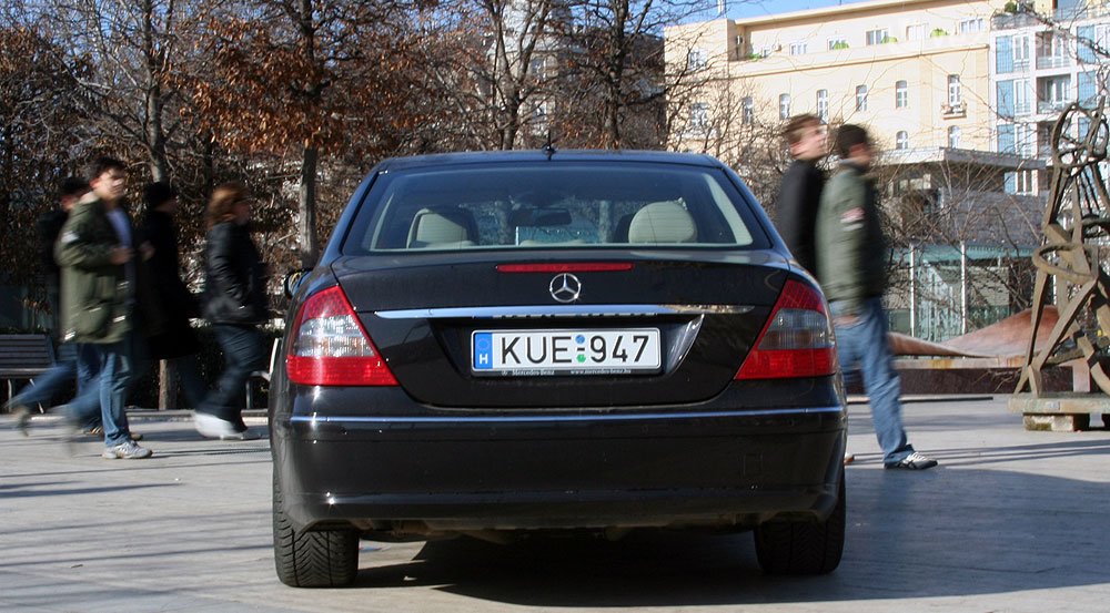 Mercedes E 420 CDI: Jegelt vulkán 5