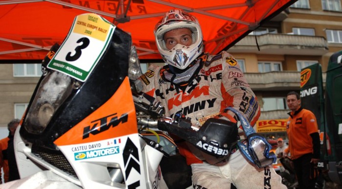 Szorul a hurok az élen 6 | Vezess Casteu komótosan védi a helyét