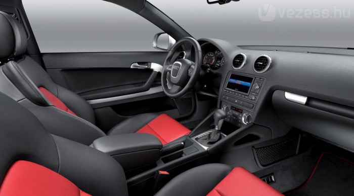 Bemutatkozott az új Audi A3 6 | Vezess Sportos belső az S3-ban