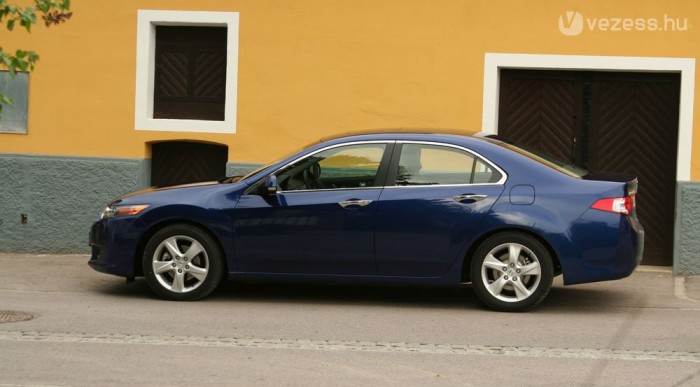 Ritka halk autó az Accord