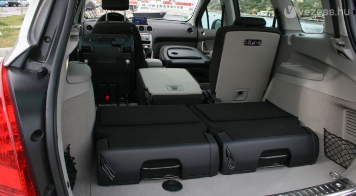 308 SW – Egyterű a kombiból 7 | Vezess Mindentudó ülések