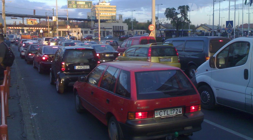 Bomba, baleset – káosz a városban 8