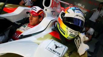 Zsarolási ügyben a pilóta