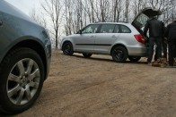 Két közvetlen konkurense van, a 207 SW és a Clio Grand Tour