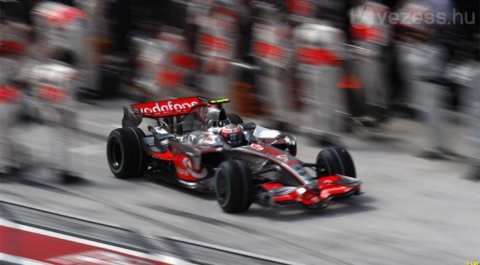 Räikkönen miatt nem nyert a McLaren 6 | Vezess Egyik szemük sír, a másik nevet