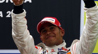 Hamilton eladta magát