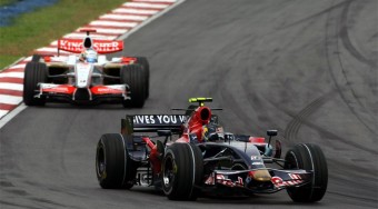 A Red Bull fizet a riválisnak