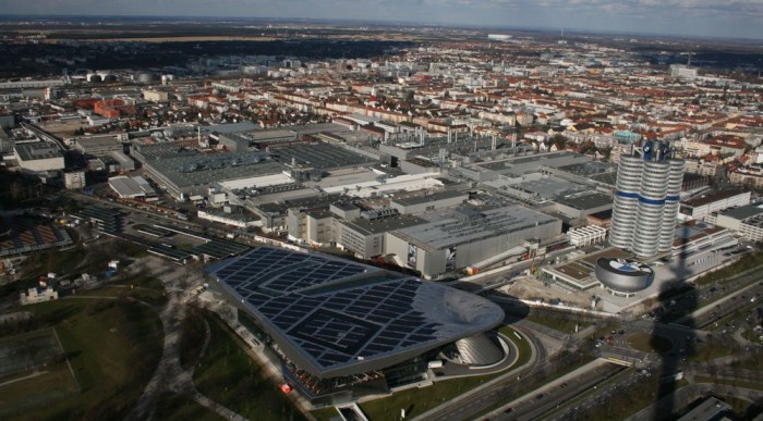 Új BMW új márkanéven 6 | Vezess Ilyen felülről