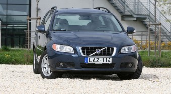 Volvo V70: Nagy test, kis élvezet