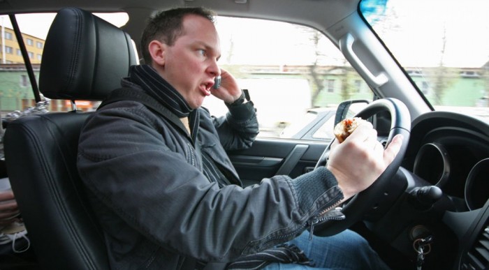 Rögös az út a munkahelyre 7 Dénes csak a Skodát szereti