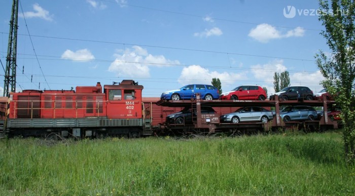 Miért várunk hónapokat autóra? 10 A szállítási sérülés lassítja az átadást