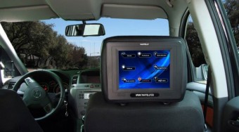 Elektronikus újság a hazai taxikban