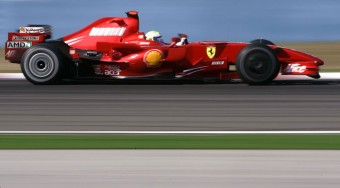 A Ferrari az élen Isztambulban