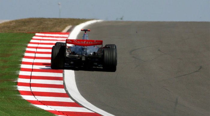 A Ferrari az élen Isztambulban 6 | Vezess Jól ment Kovalainen