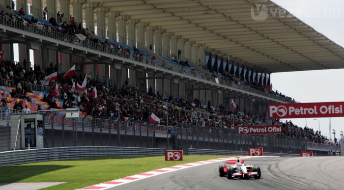 Massa triplázott a Török Nagydíjon 8