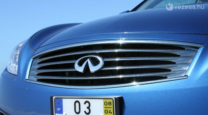 1989 óta működik az Infiniti, a végén i-vel és nem y-nal