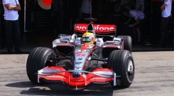 Hamilton lenyomta Räikkönent a teszten