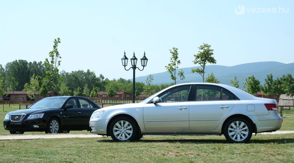 Erősebb a benzines és a dízel Sonata is