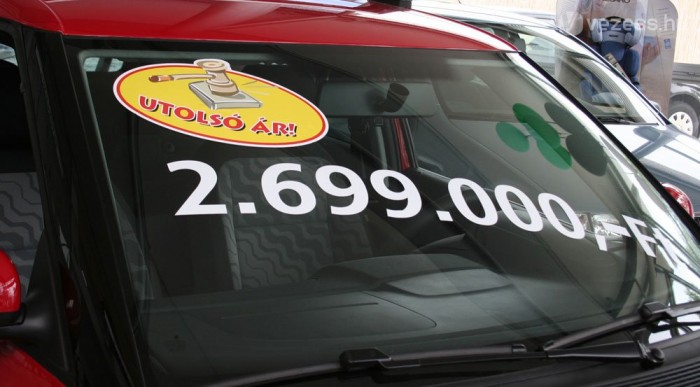 Sokat engednek a listaárból