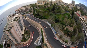 Kimiék a fürdőkádban bicikliznek