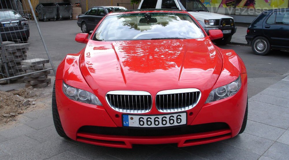 Borzadály BMW 1