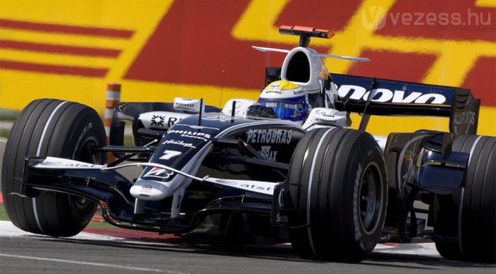 Hamilton vezet Monacóban 6