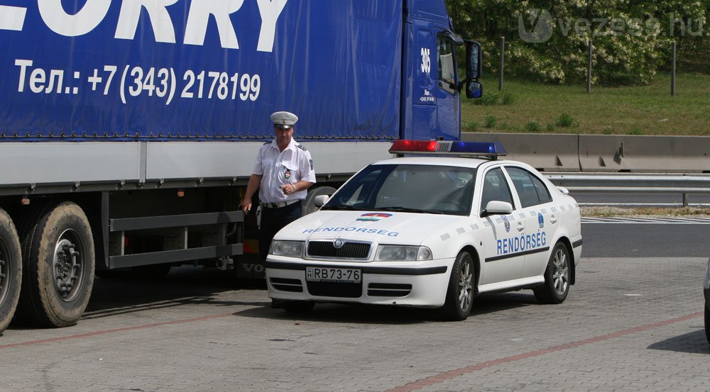 Rendőrautót nehezebb hamisítani