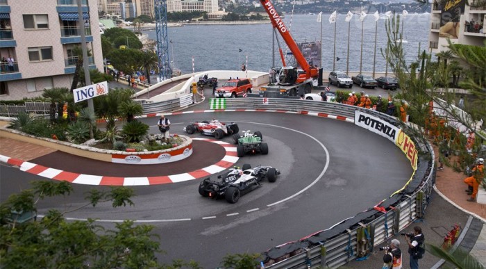 Hamilton uralkodott a káoszban 8