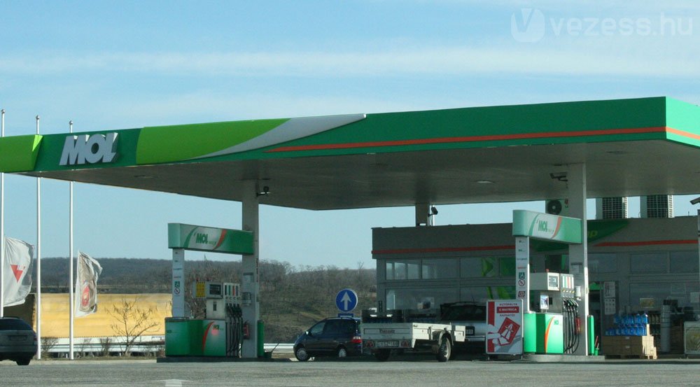 Jelentős üzemanyag-áremelés jön 39