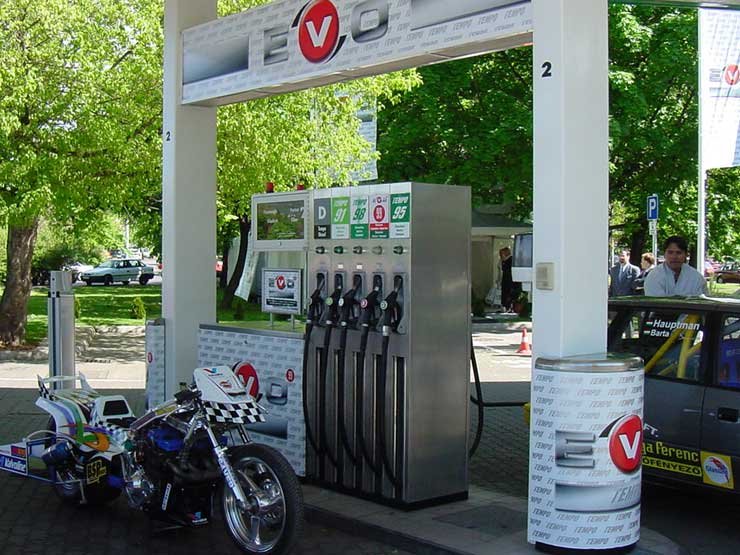 Jelentős üzemanyag-áremelés jön 15