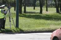 Vers a gyorshajtóknak 123 Vers a gyorshajtóknak 123